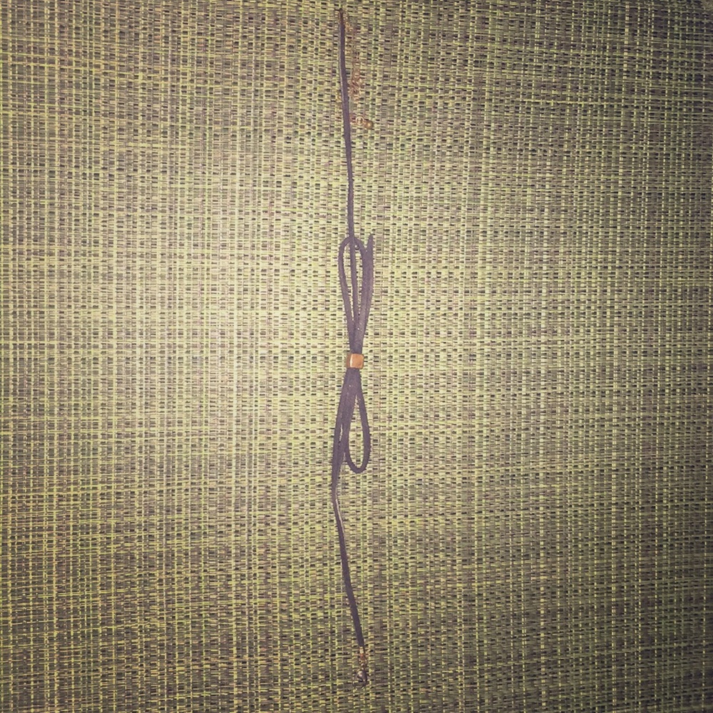 Hey I’m selling a NEW cute chocker